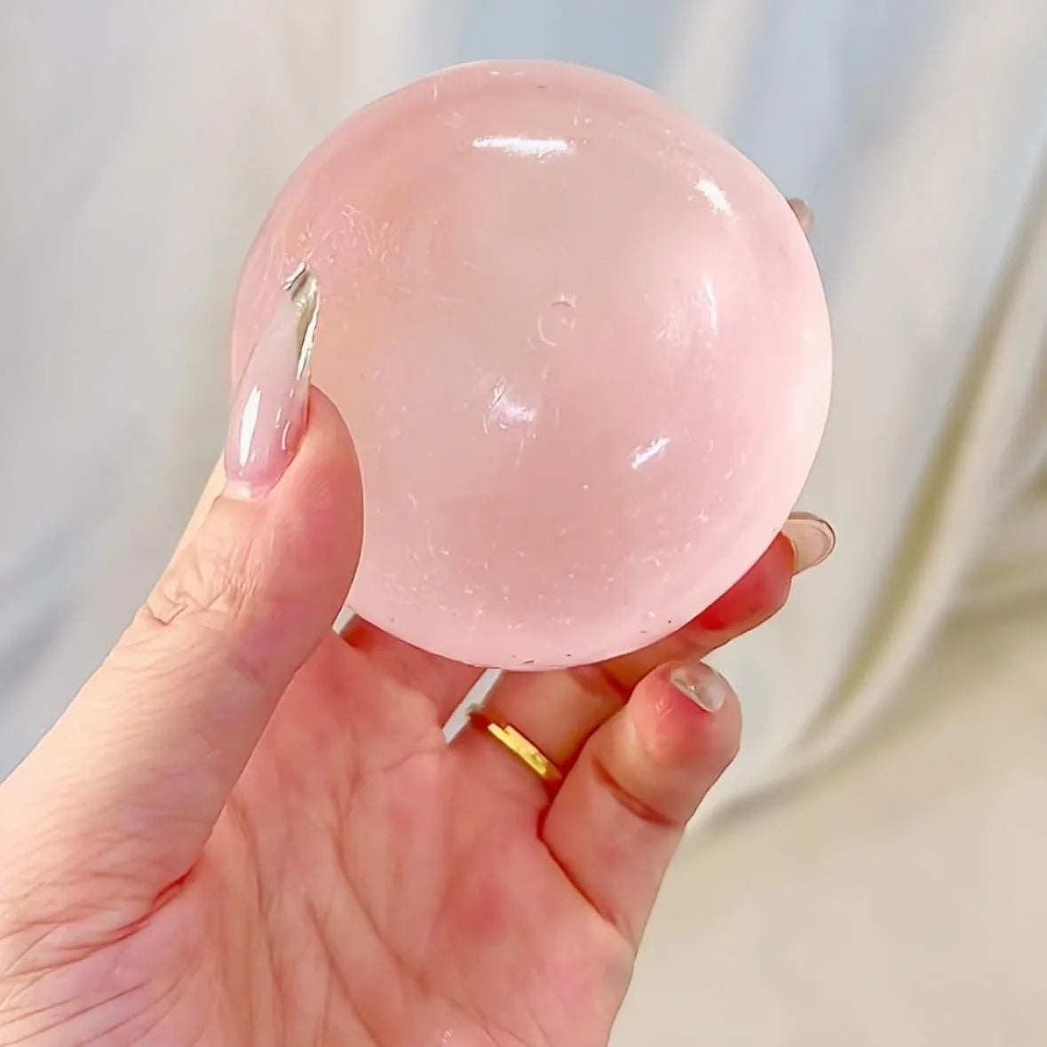AmiGloz sakura Pink Coconut Oil Handmade Ball